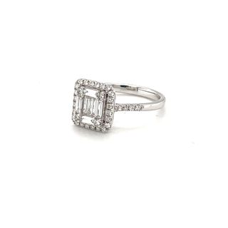 18k White Gold Diamond Ring with Baguette and Round Cut Diamonds
