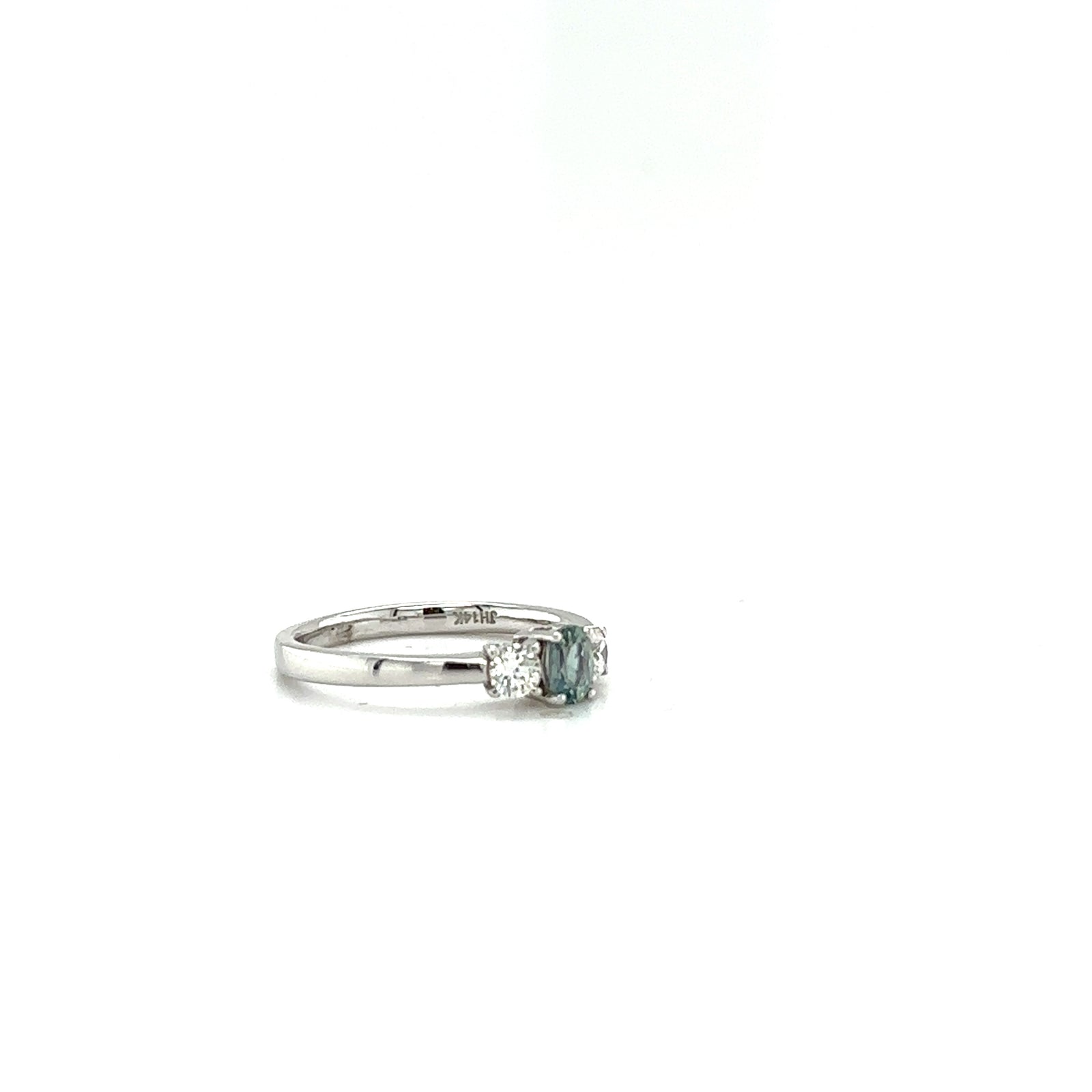 14k White Gold Ring with Natural Alexandrite and Diamonds
