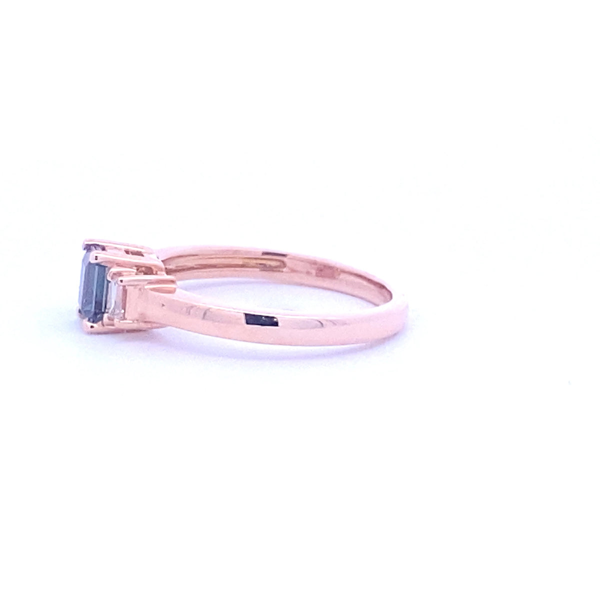 18k Rose Gold Ring with Natural Alexandrite and Diamonds