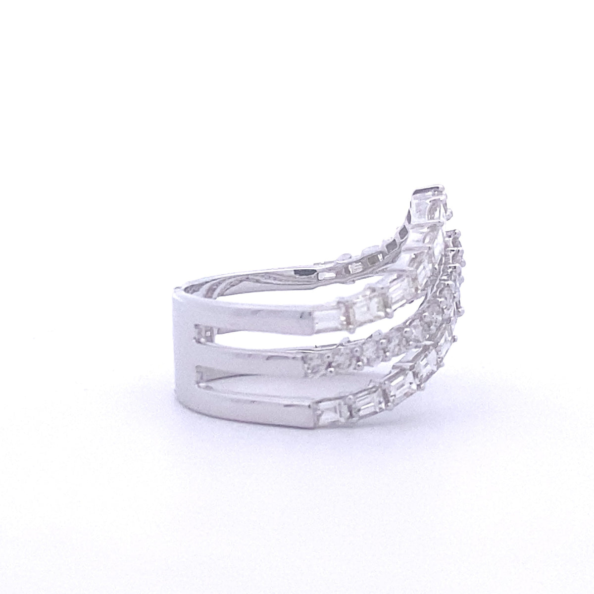 14k White Gold Ring with Baguette and Round Cut Diamonds