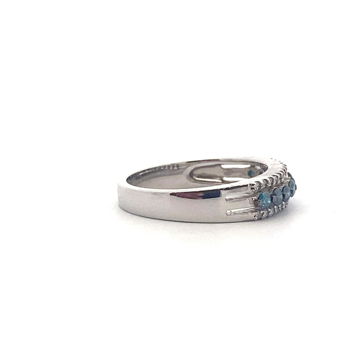 14k White Gold Ring with Round Cut Fancy Blue and White Diamonds