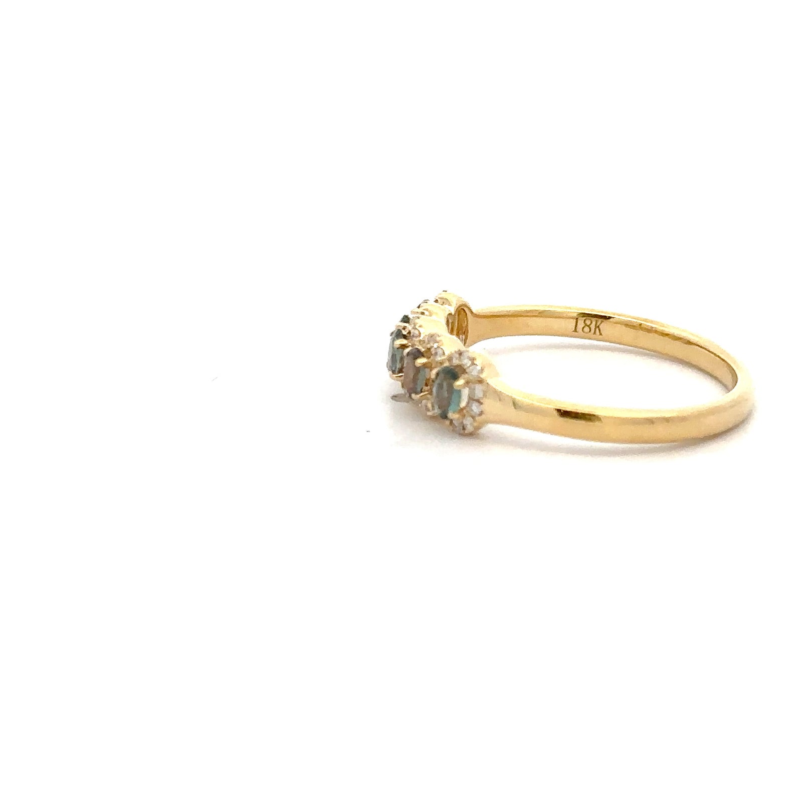 18k Yellow Gold Ring with Natural Alexandrite and Diamonds