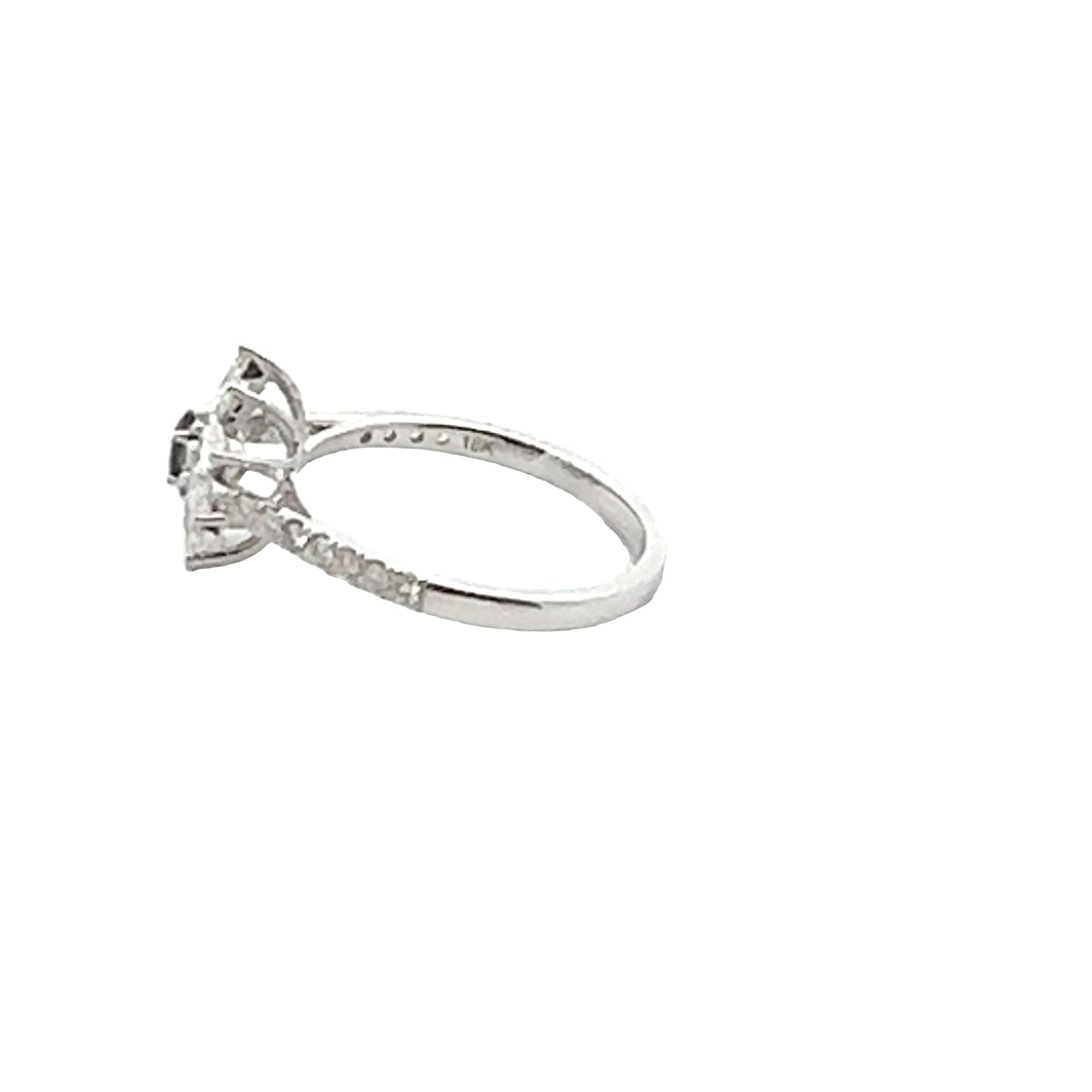 18k White Gold Ring with Natural Alexandrite and Diamonds