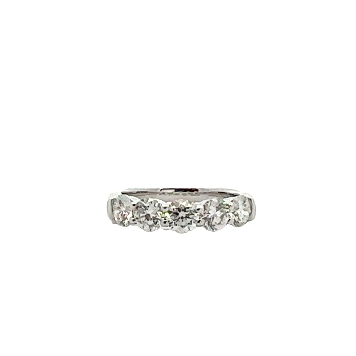 Exquisite 18k White Gold Diamond Ring