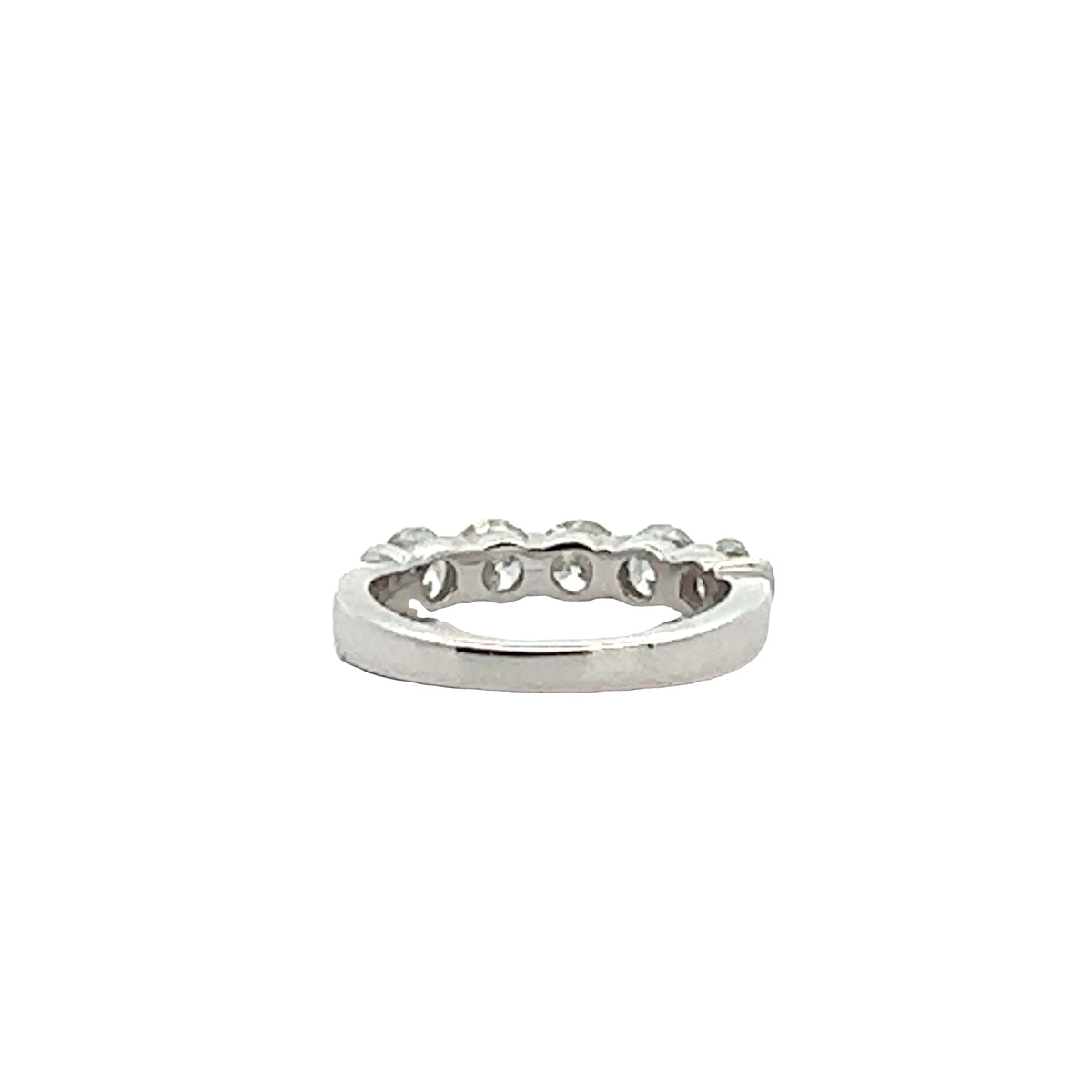 Exquisite 18k White Gold Diamond Ring
