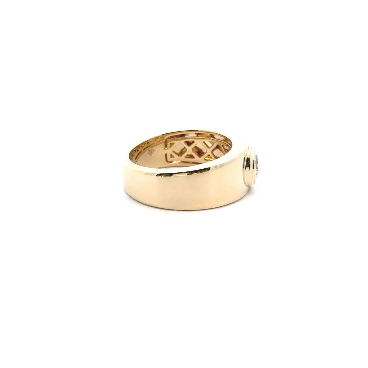 14k Yellow Gold Solitaire Ring with Round Cut Diamond