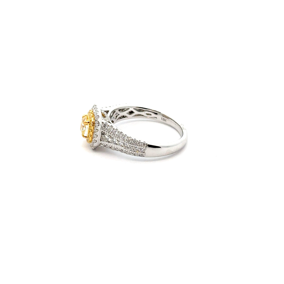 18k White and Yellow Gold Ring with Fancy Yellow and White Diamonds