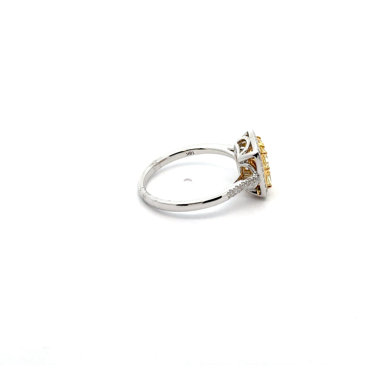 18k White and Yellow Gold Ring with Fancy Yellow and White Diamonds