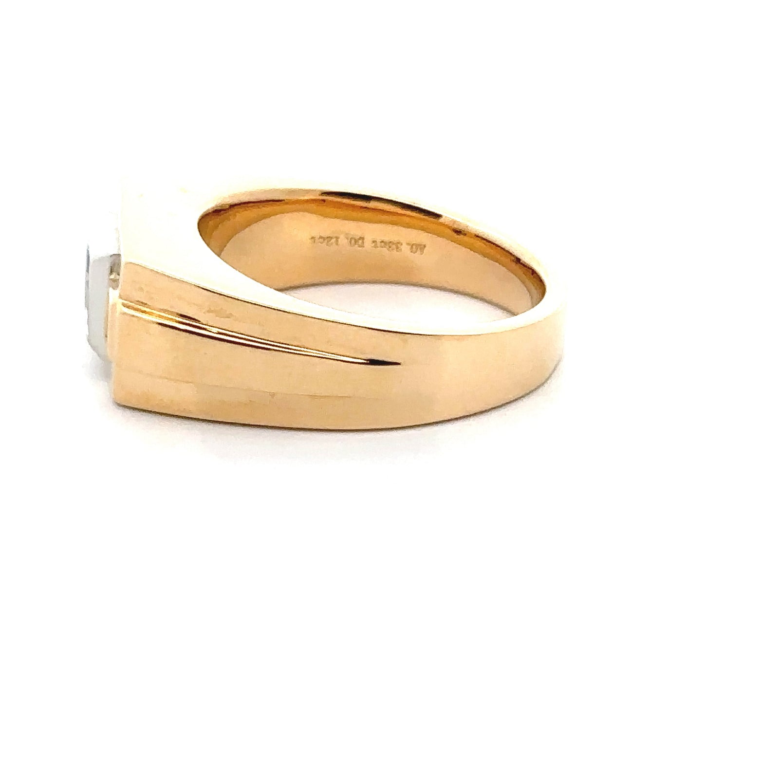 18k Yellow Gold and Platinum Ring with Alexandrites and Diamonds