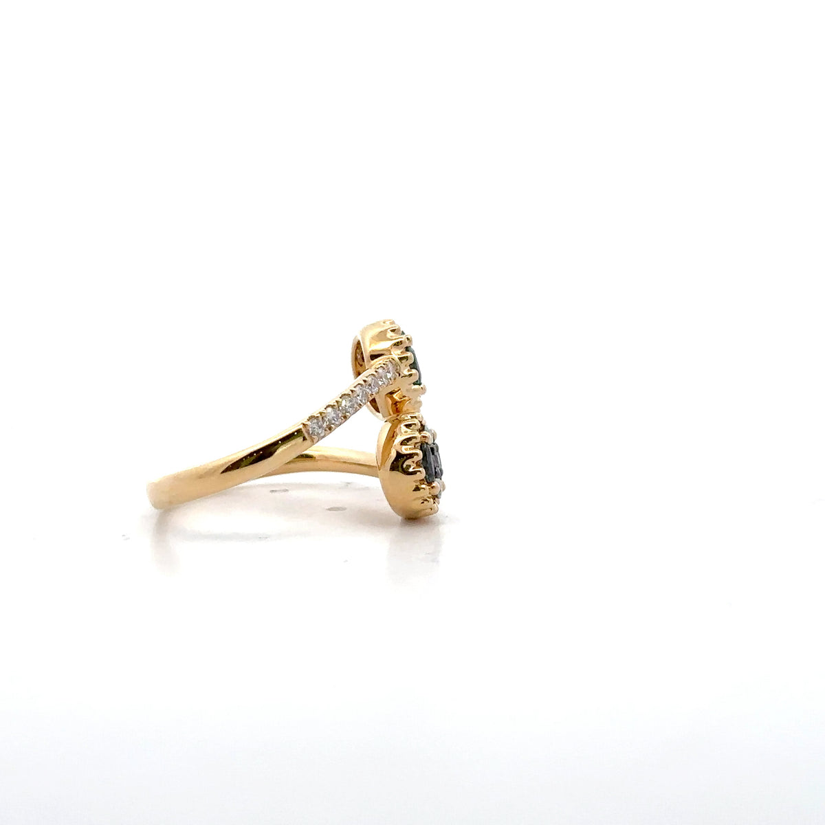 18k Yellow Gold Multistone Ring with Alexandrites and Diamonds