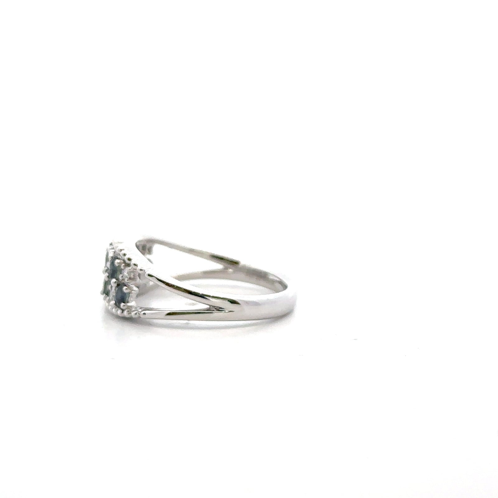 Platinum Multi-Stone Ring with Natural Alexandrites and Diamonds