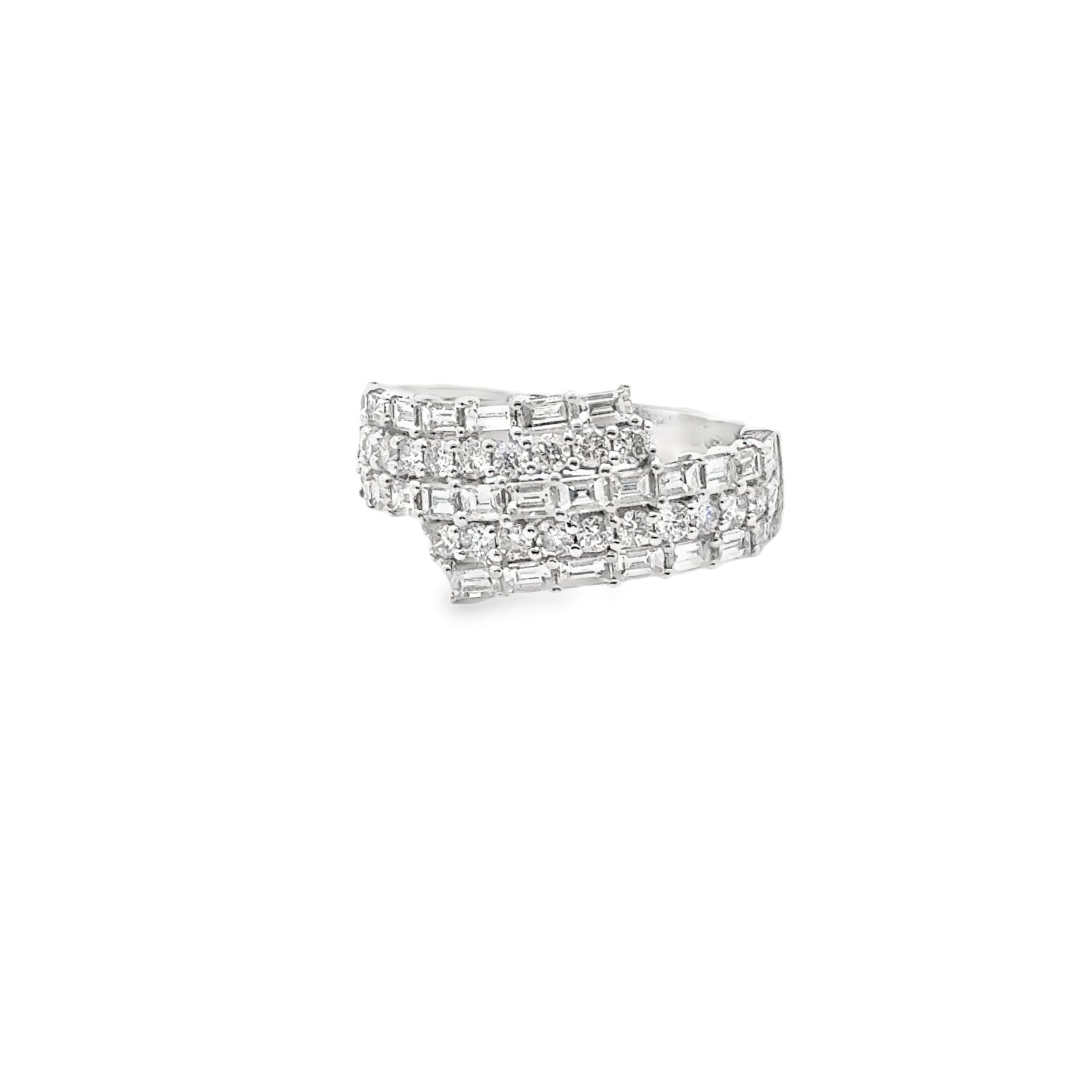 14k White Gold Ring with Baguette and Round Cut Diamonds