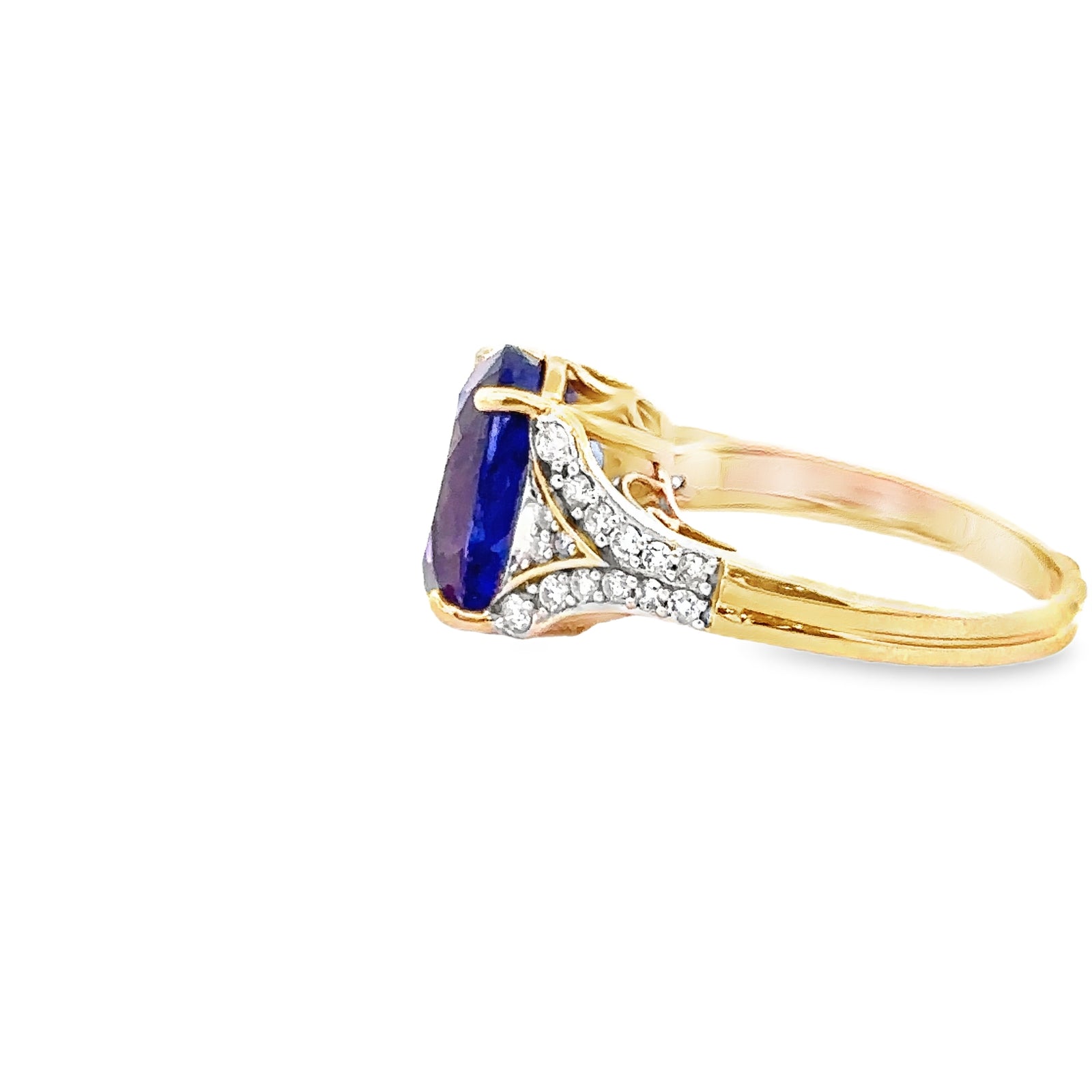 14k Yellow Gold Tanzanite and Diamond Ring