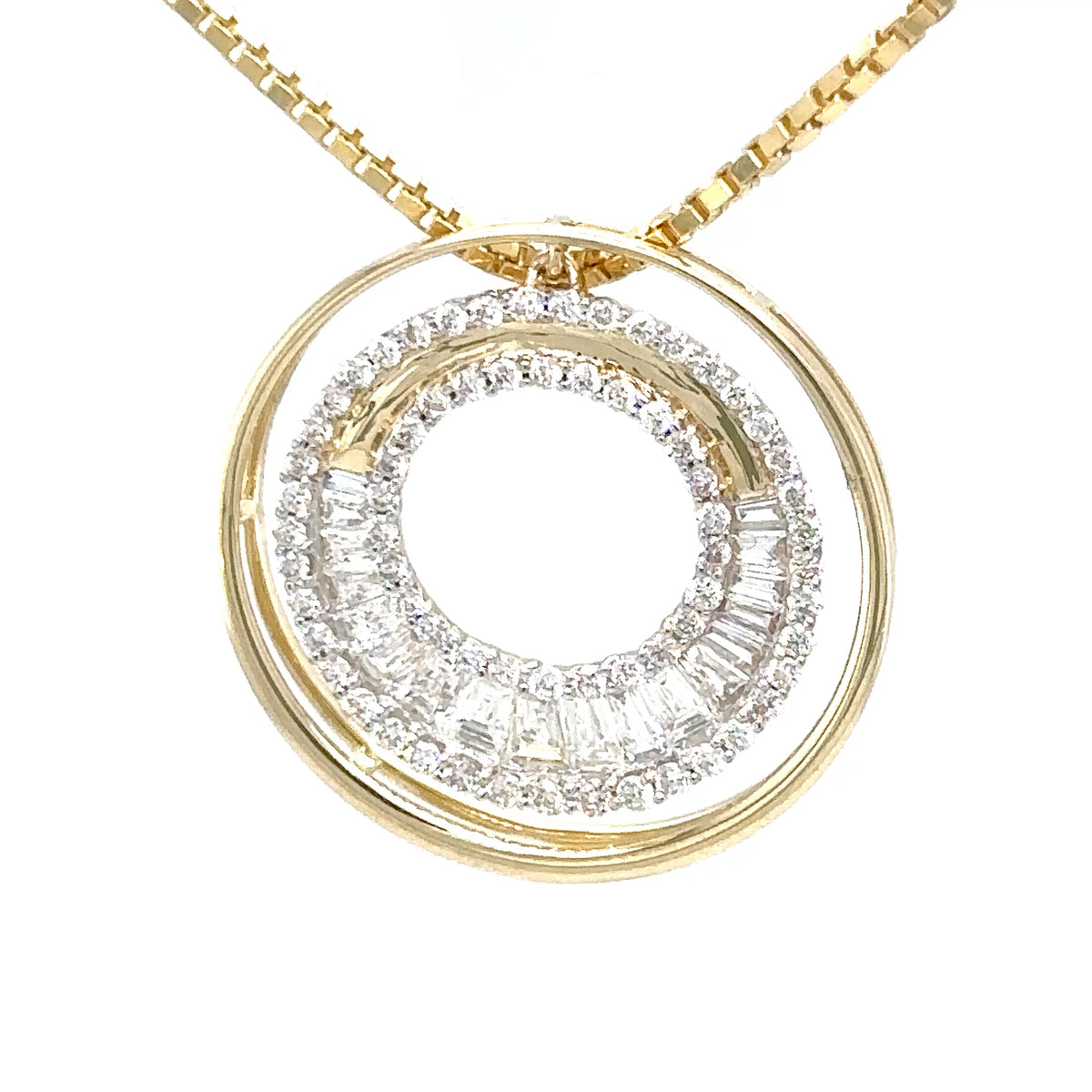 Elegant Diamond Pendant in 14k Yellow Gold