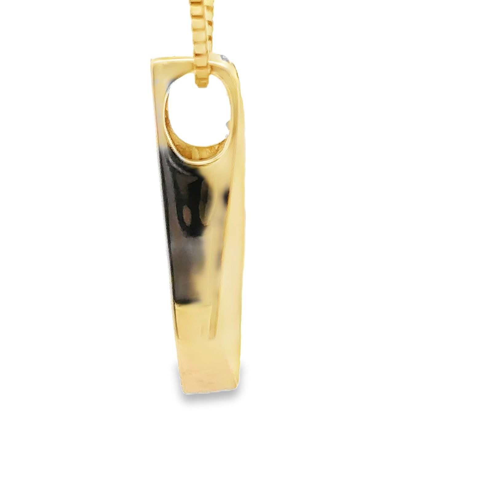 14k Yellow Gold Pendant with Round Brilliant Diamonds