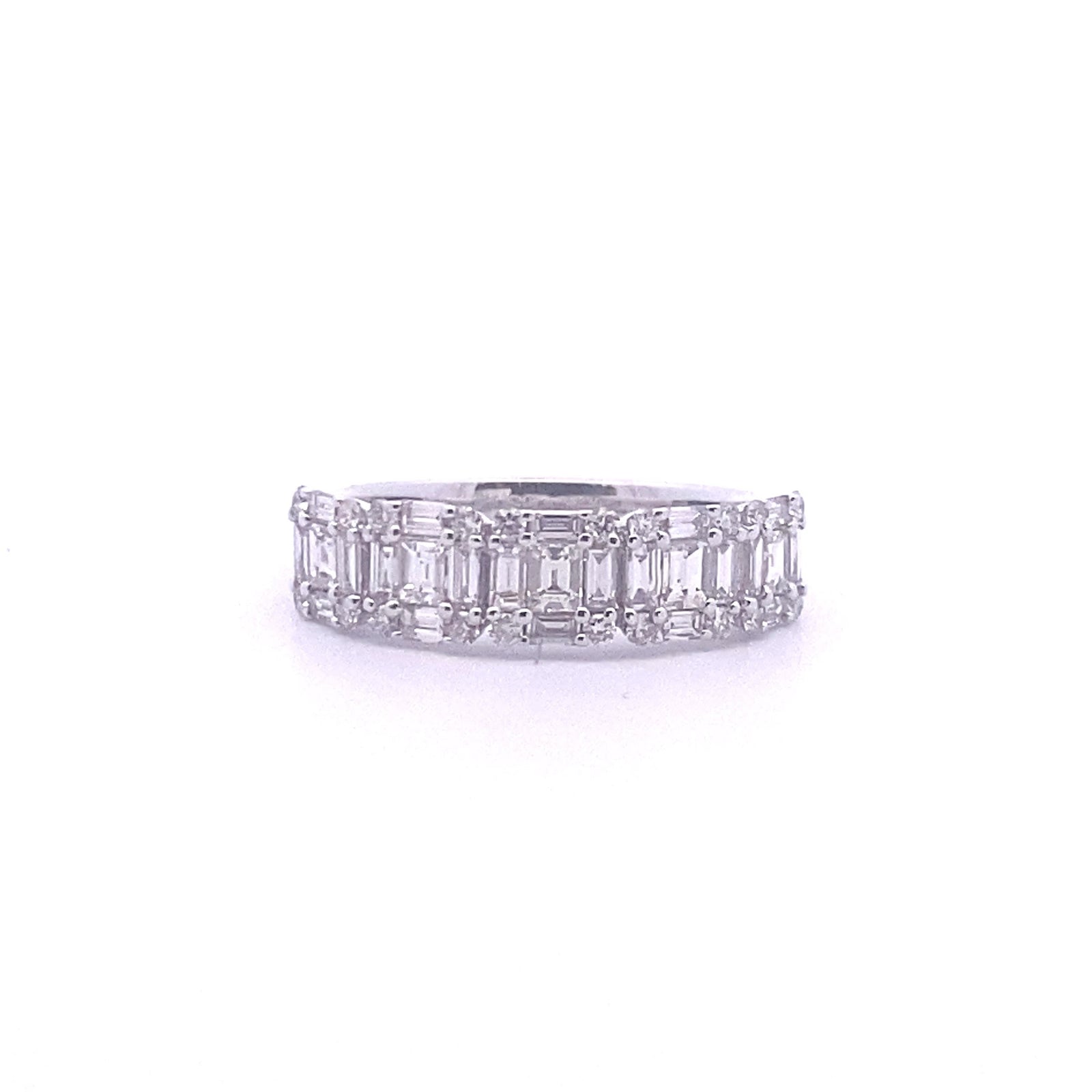 14k White Gold Ring with Baguette and Round Cut Diamonds
