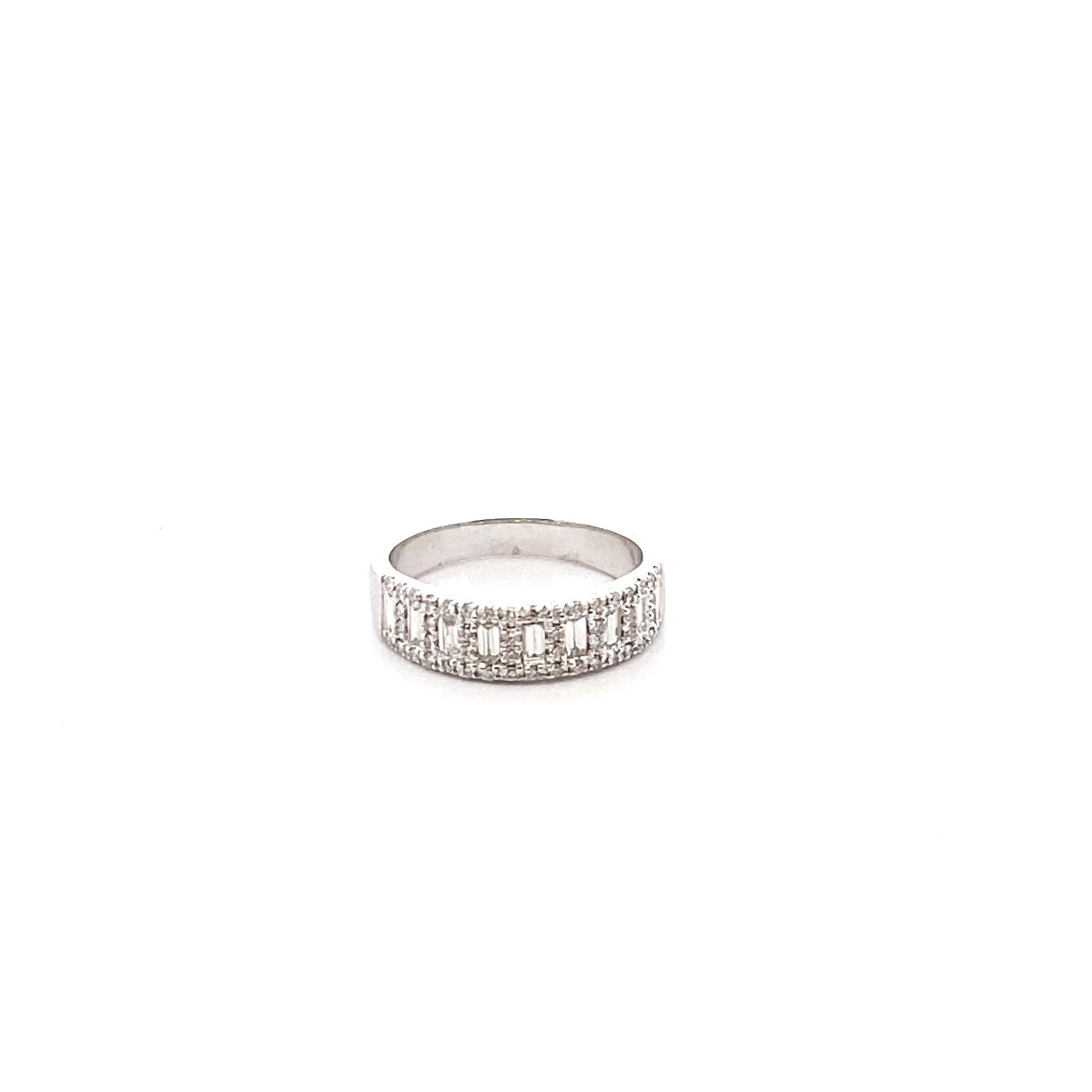 14k White Gold Ring with Baguette and Round Cut Diamonds