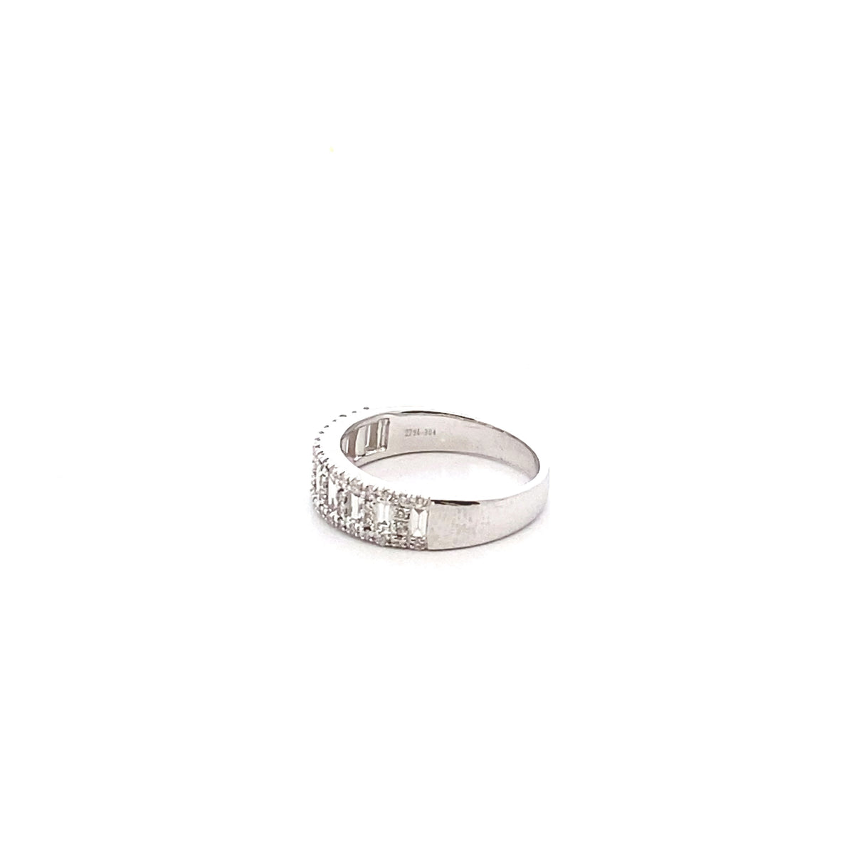 14k White Gold Ring with Baguette and Round Cut Diamonds