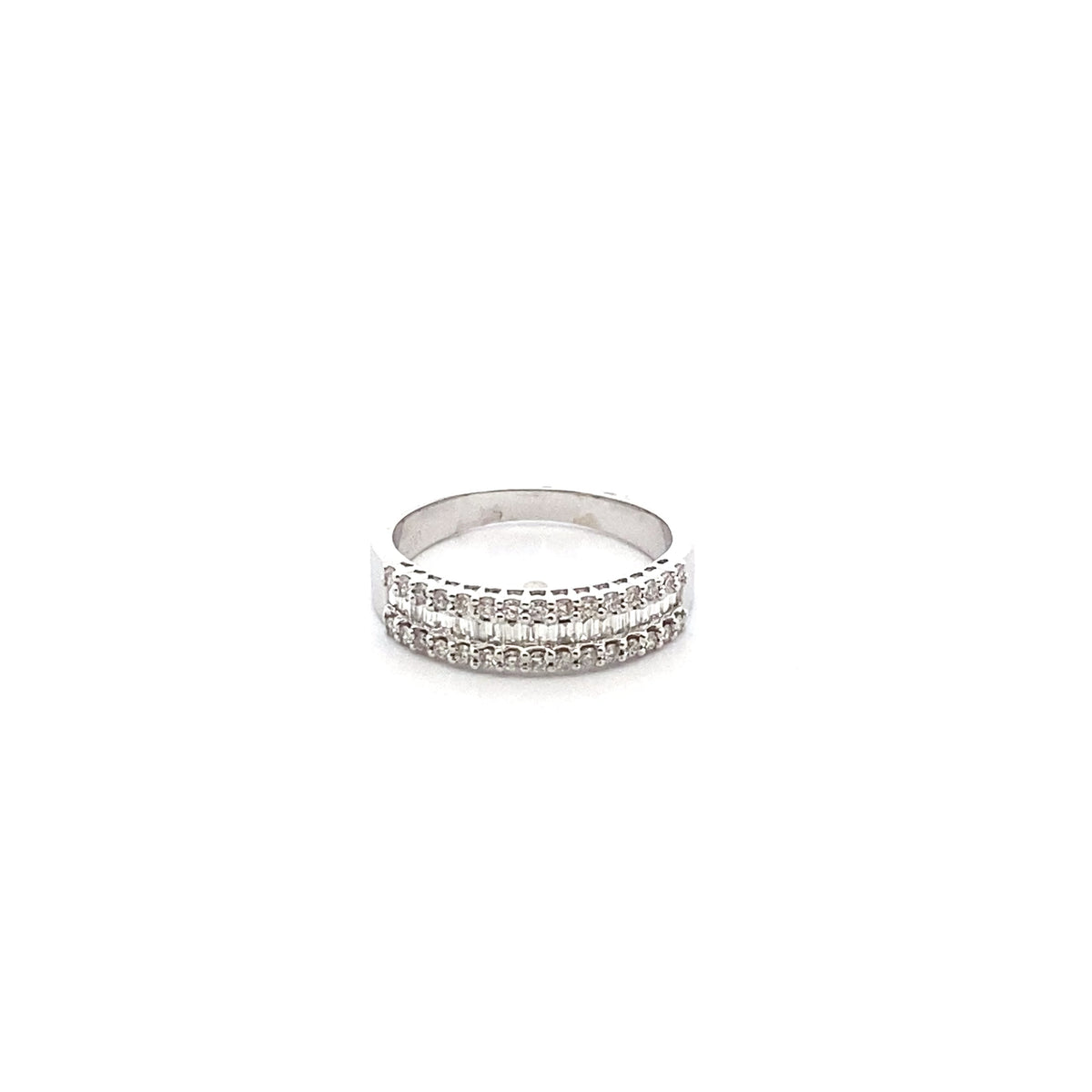 14k White Gold Ring with Baguette and Round Cut Diamonds