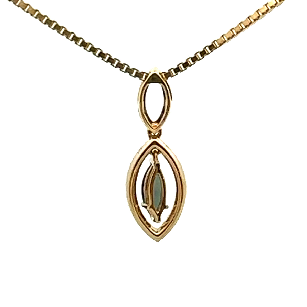 Elegant 18k Yellow Gold Alexandrite and Diamond Pendant