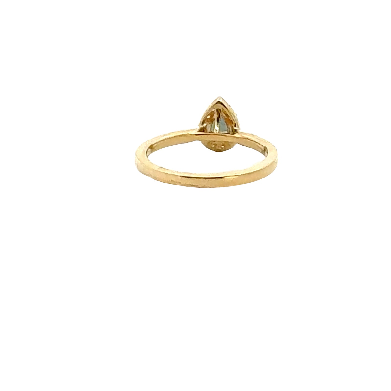 18k Yellow Gold Ring with Alexandrites and Diamonds