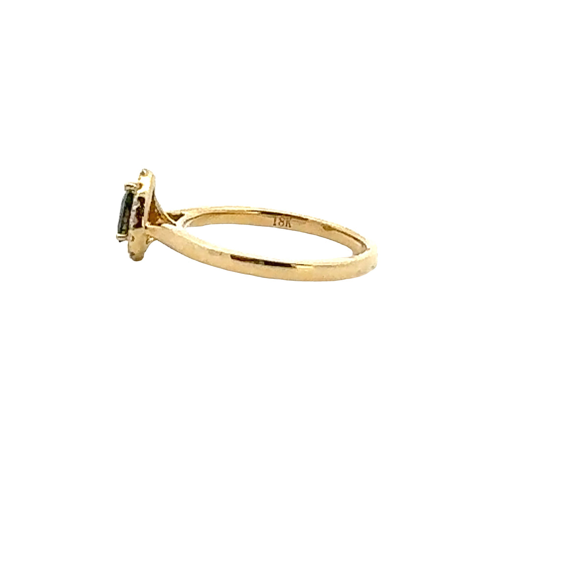 18k Yellow Gold Ring with Alexandrites and Diamonds