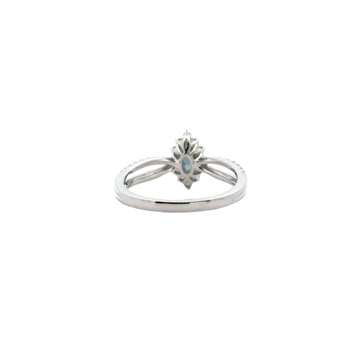 18k White Gold Ring with Alexandrites and Diamonds