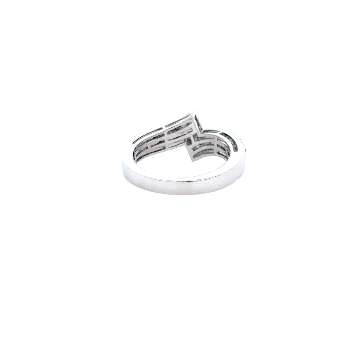 14k White Gold Ring with Fancy Blue and White Diamonds