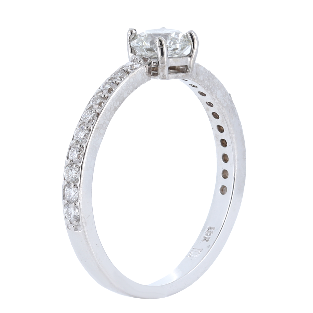 18Kt White Gold Diamond Solitaire RIng - 0.91 total carat weight