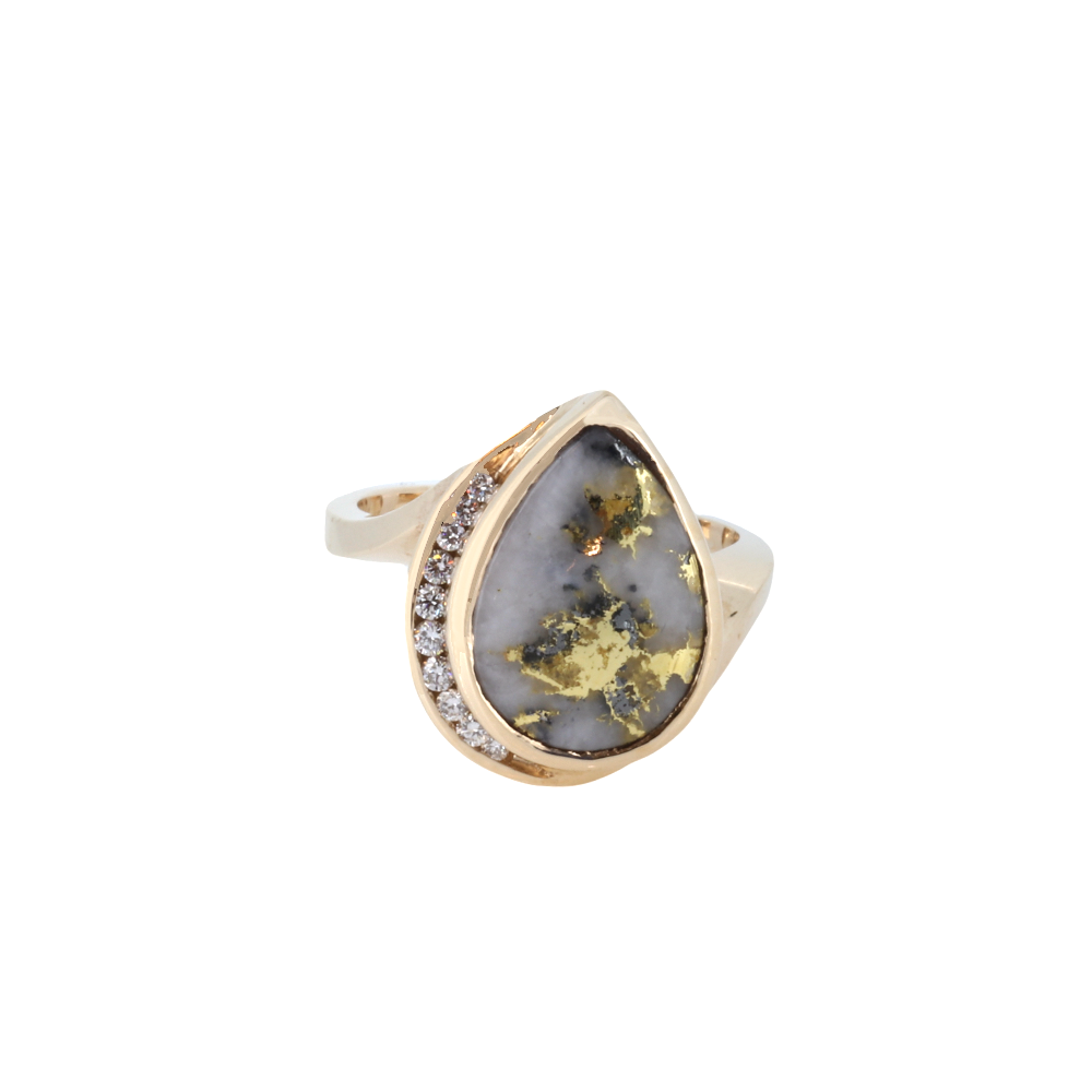 14K Yellow Gold Quartz Pear Shape Ring With 0.13Ct Diamonds