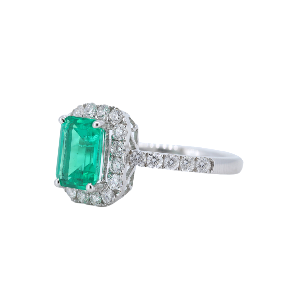 Emerald and Diamonds Ring in 14kt White Gold