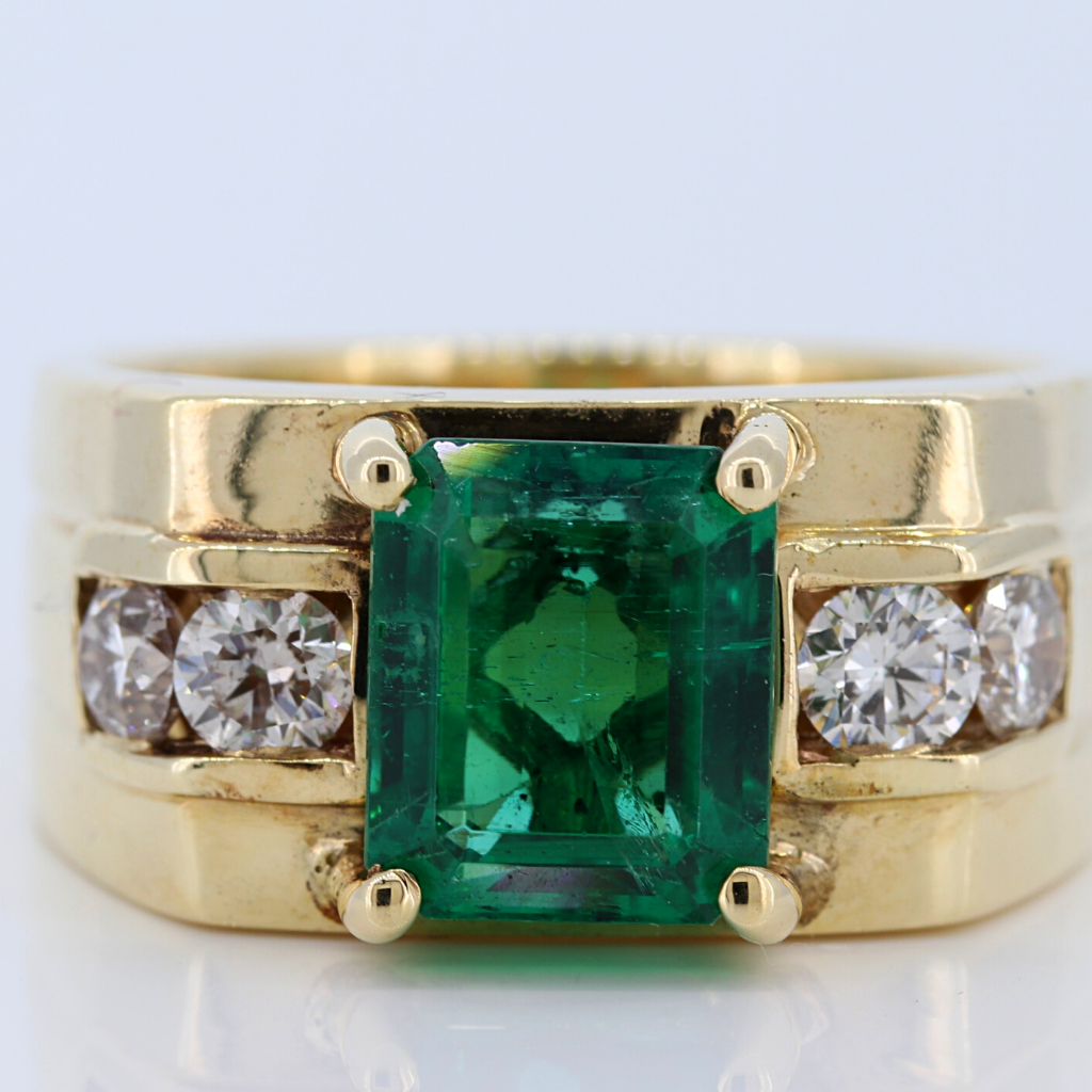 Men 14k Yellow Gold Ring with 5.34ct Emerald and .89ct diamonds