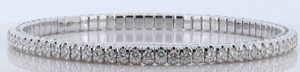 18Kt White Gold Stretchable Diamond Bracelet With 2.98Ct Diamonds