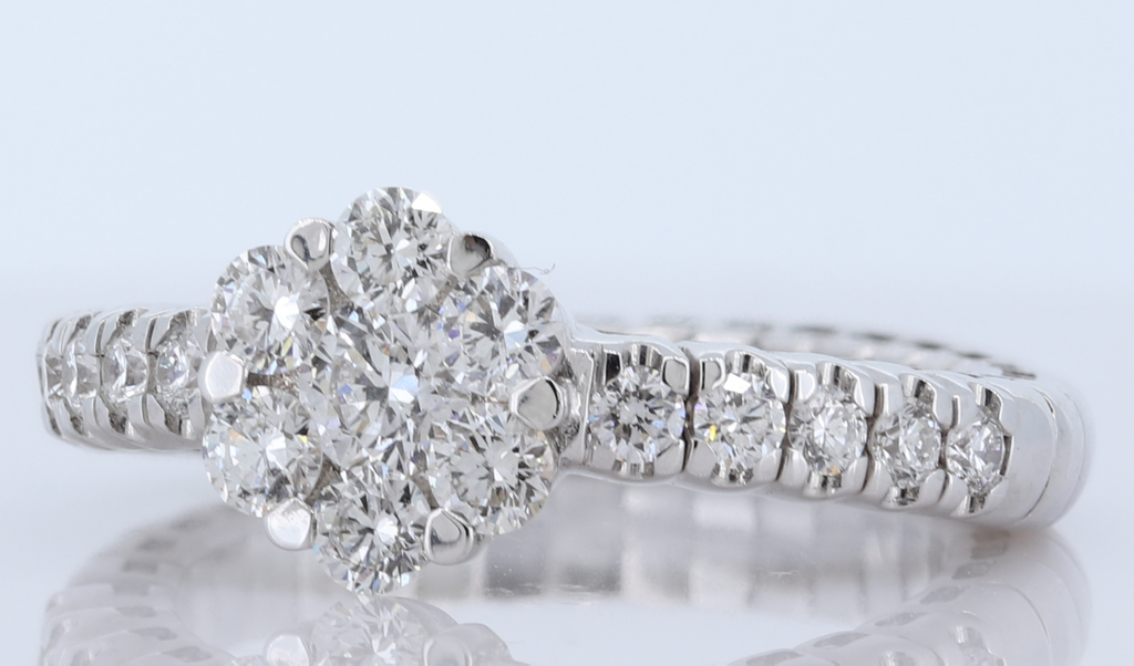 18Kt White Gold Stretchable Diamond Ring With 0.91Ct Diamonds In A Flower Style Setting