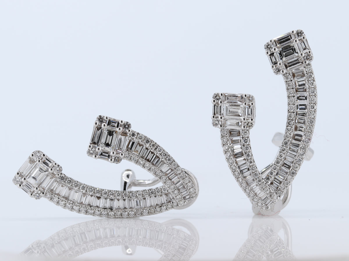 18Kt White Gold With 0.67Ct Round And 1.70 Ct Baguette Cut Diamonds