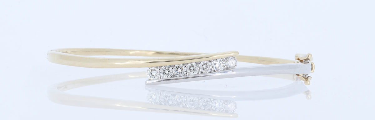 7 Diamonds Bypass Bangle in 14kt Two-Tone Gold (0.69ctw)