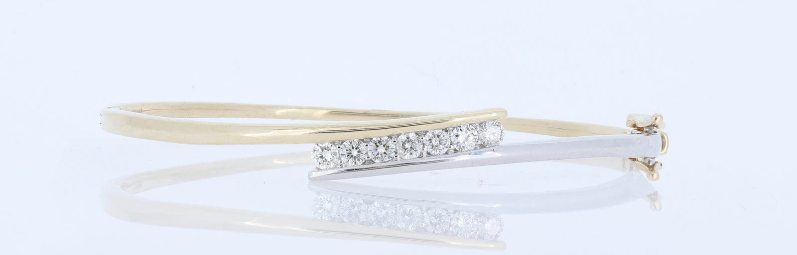 7 Diamonds Bypass Bangle in 14kt Two-Tone Gold (0.69ctw)