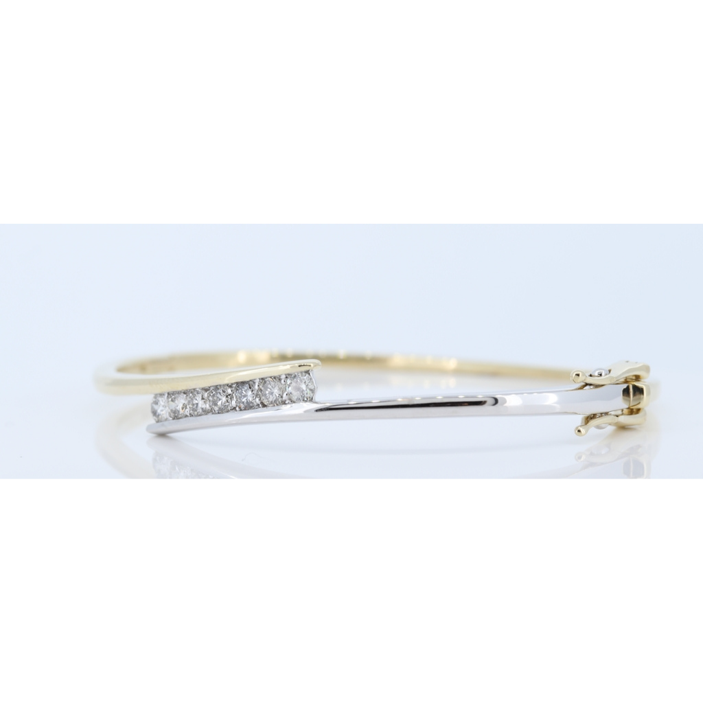 7 Diamonds Bypass Bangle in 14kt Two-Tone Gold (0.70ctw)