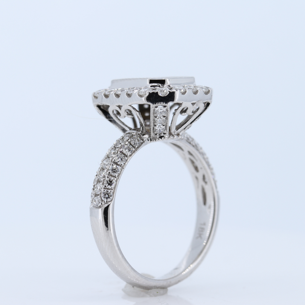 Round and Baguette diamond Cocktail Ring with 2.05cts of diamonds set in 18Kt White Gold