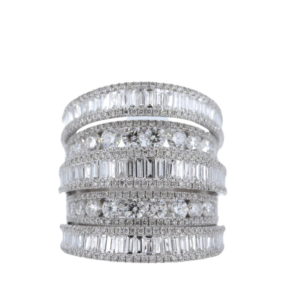 5 Channel set 5.17cts of Diamonds in 18Kt White Gold Cocktail Ring
