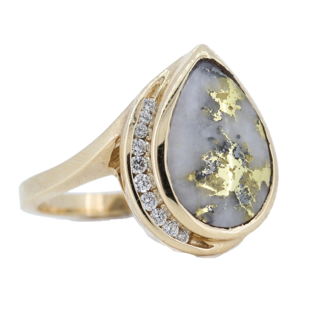 14K Yellow Gold Quartz Pear Shape Ring With 0.13Ct Diamonds