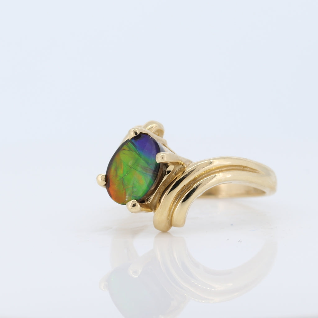 14kt Yellow Gold Oval 4 Prong Ammolite  Ring