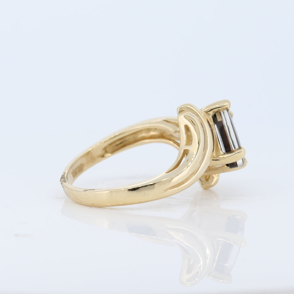 14kt Yellow Gold Oval 4 Prong Ammolite  Ring