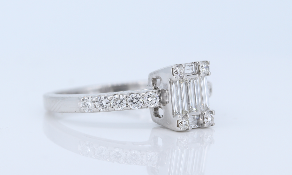 Baguette Cut Diamond Ring in 18Kt White Gold