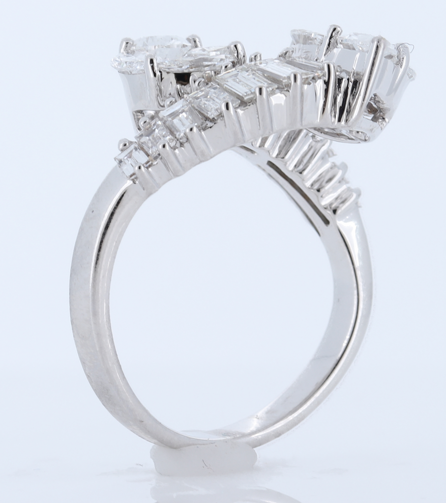 2 Pear Shape Cluster Ring In 18Kt White Gold