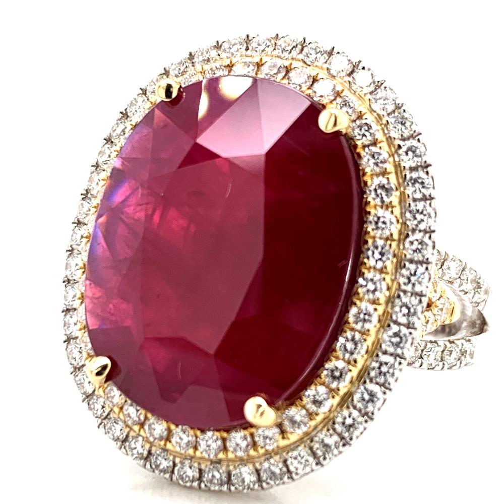 18kt Two Tone Gold ring with a GRS certified Tanzanian ruby