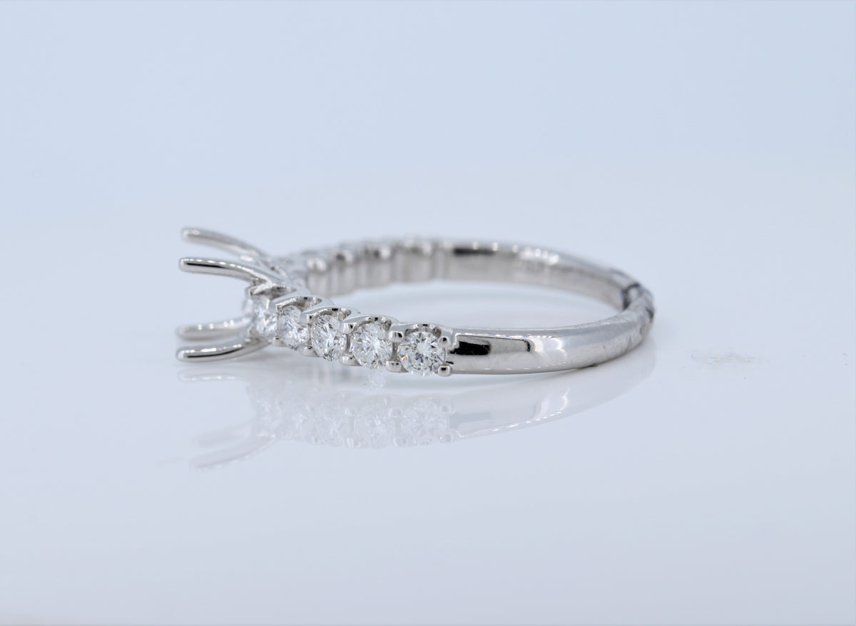 18Kw 0.59CtW Diamond 10 Stone Semi Mount