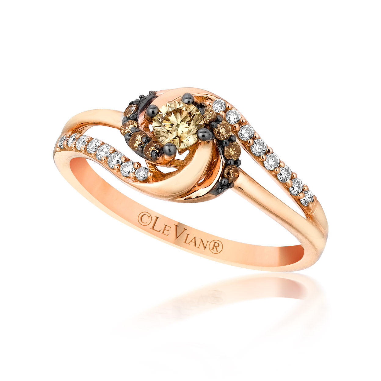 14Kt Strawberry Gold And Diamond Ring, 0.39Cts Total Weight